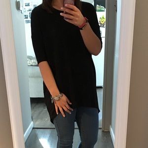 **LULAROE Black** Irma. “SLINKY” feel!!